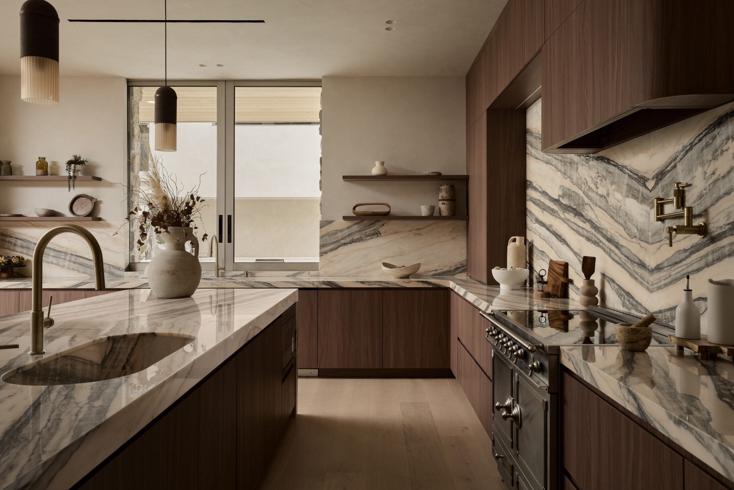 Outdoor kitchen project by Shiro Builders Group