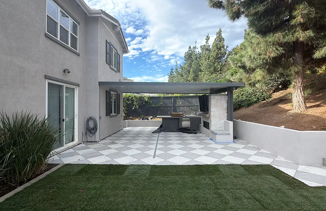 Completed backyard patio cover and outdoor kitchen by Shiro Builders Group